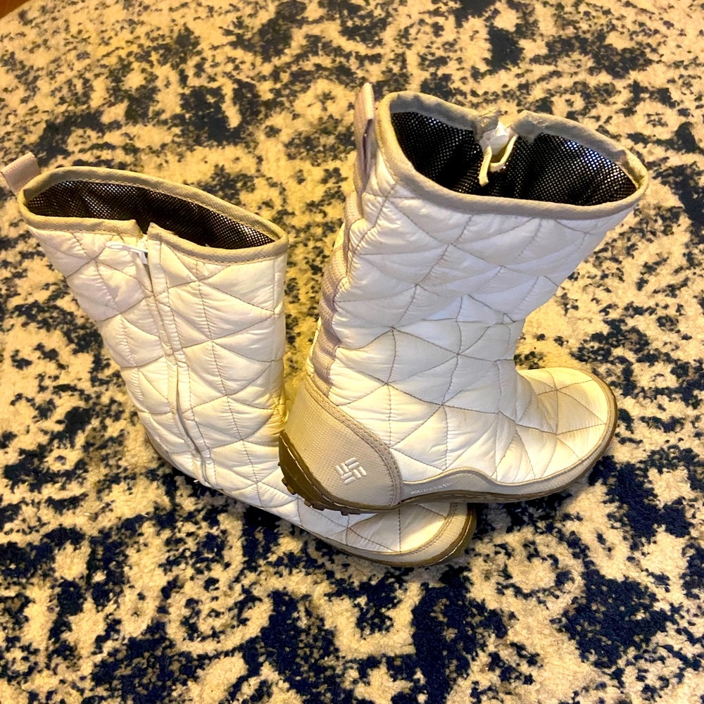 Columbia white/cream winter boots